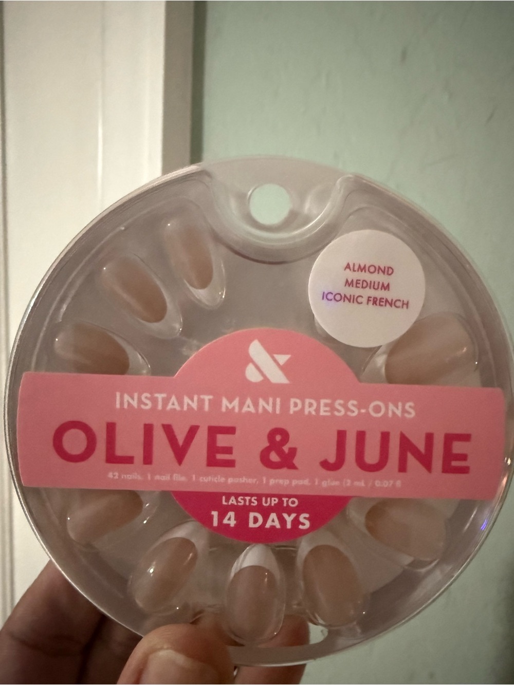 Olive & June Almond Medium Iconic French Press-On Nails - Nude